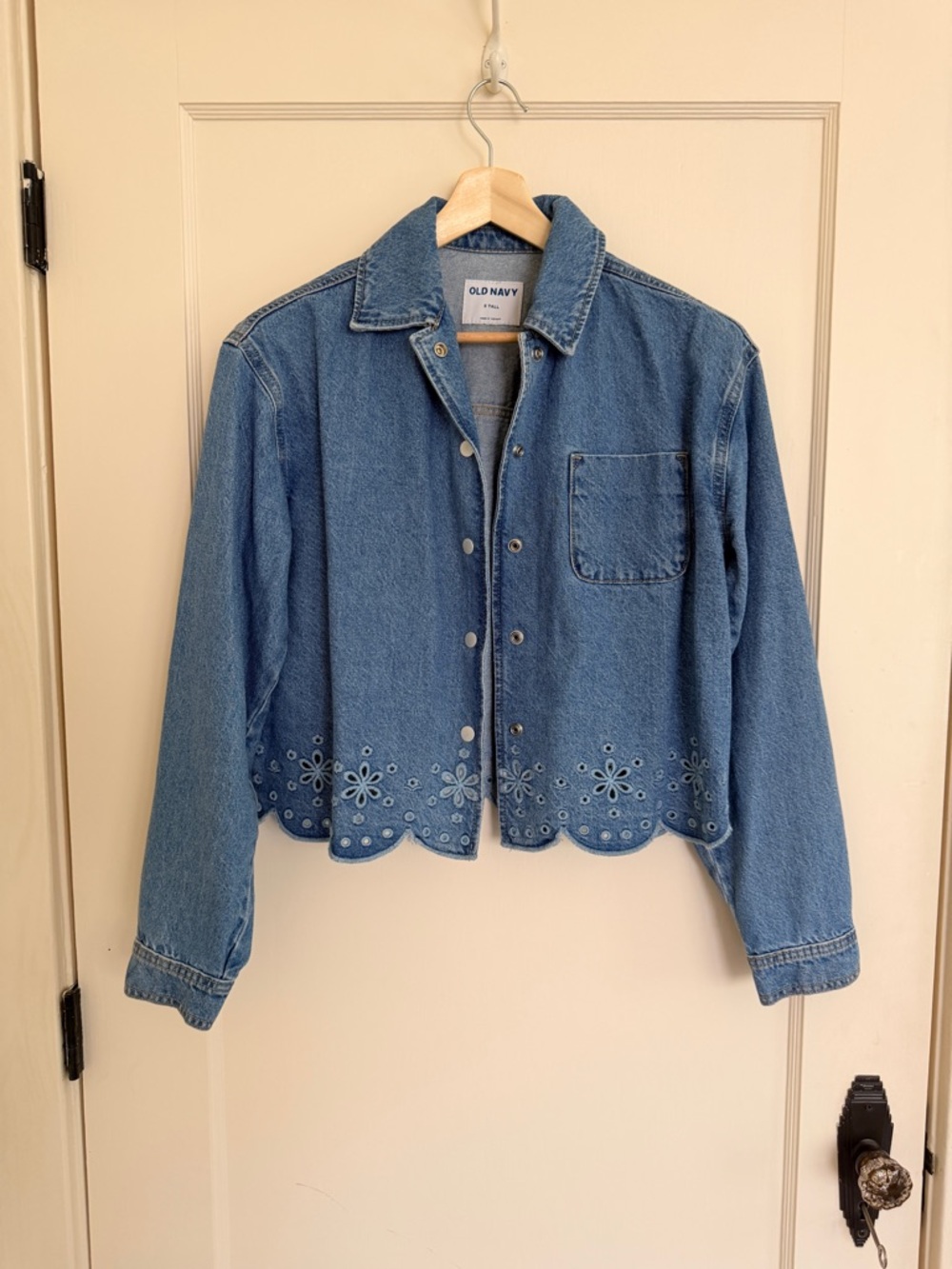 Old Navy 100% Cotton EyeletEmbroidered Snap Button Denim Jacket - S Tall